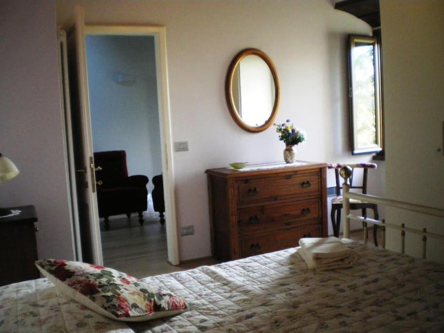 Villa Marta Contignano Exteriör bild