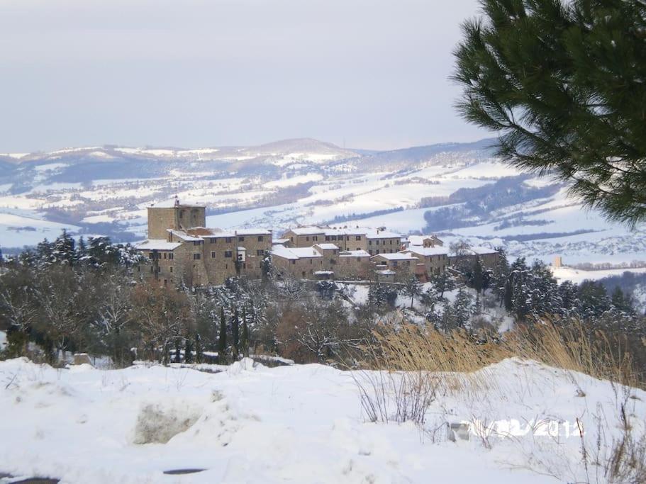 Villa Marta Contignano Exteriör bild